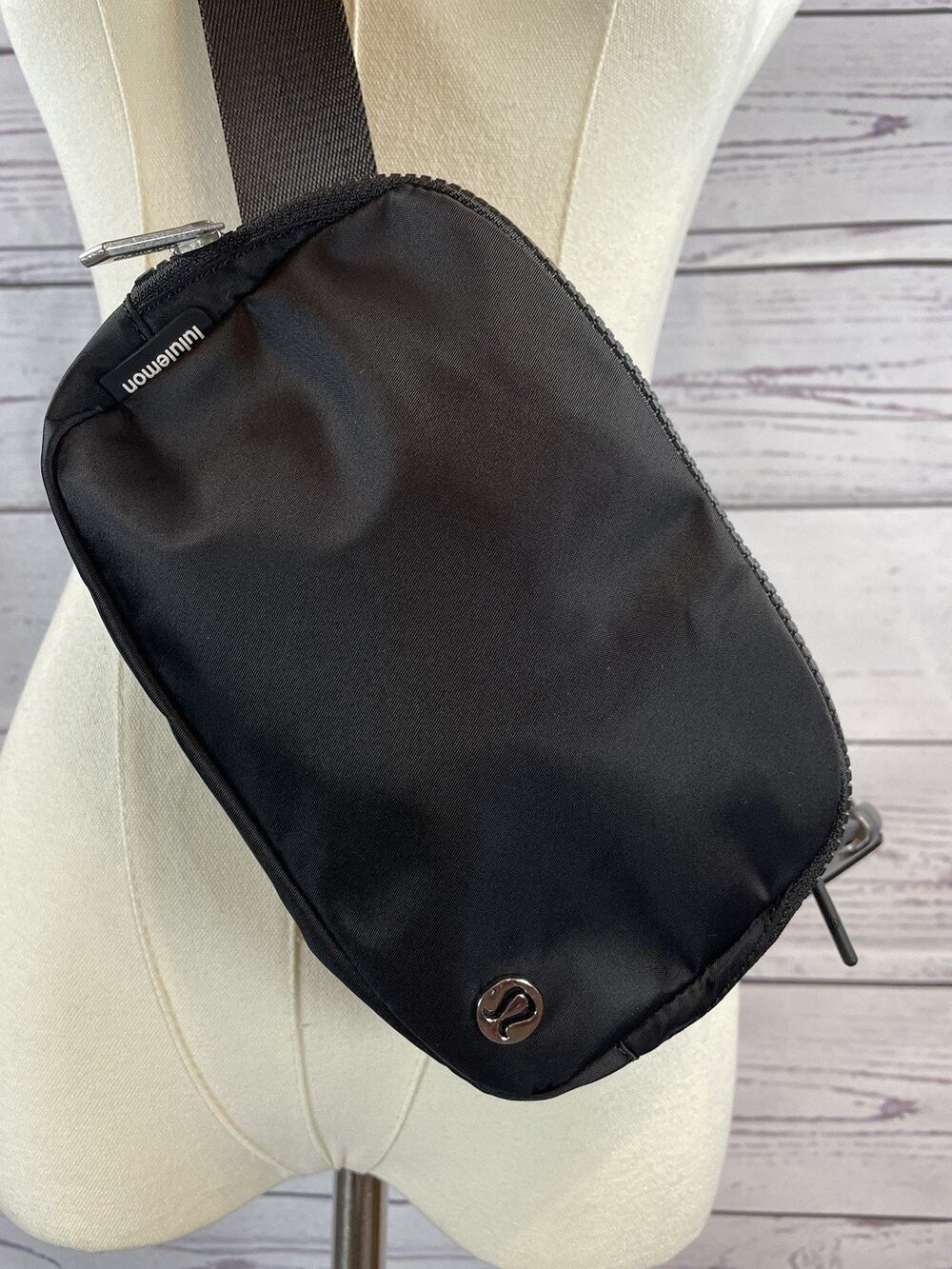 Lululemon Everywhere Belt Bag 1L Black Crossbody Sling Waist Pack